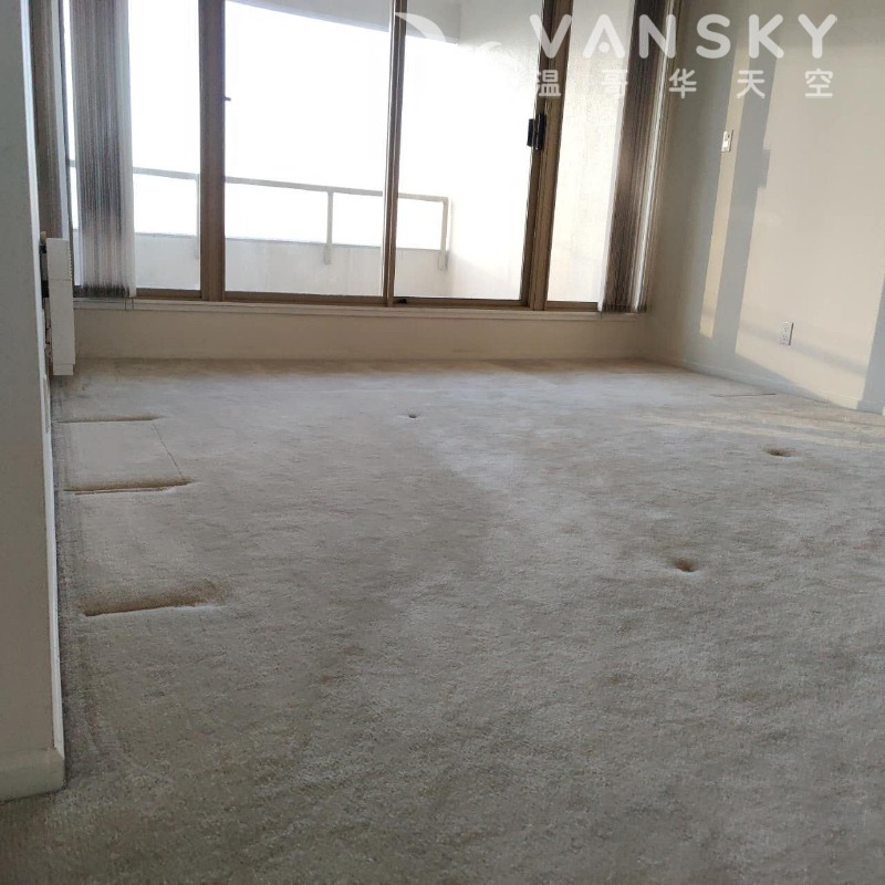 250728152059_master room with 落地窗.jpg